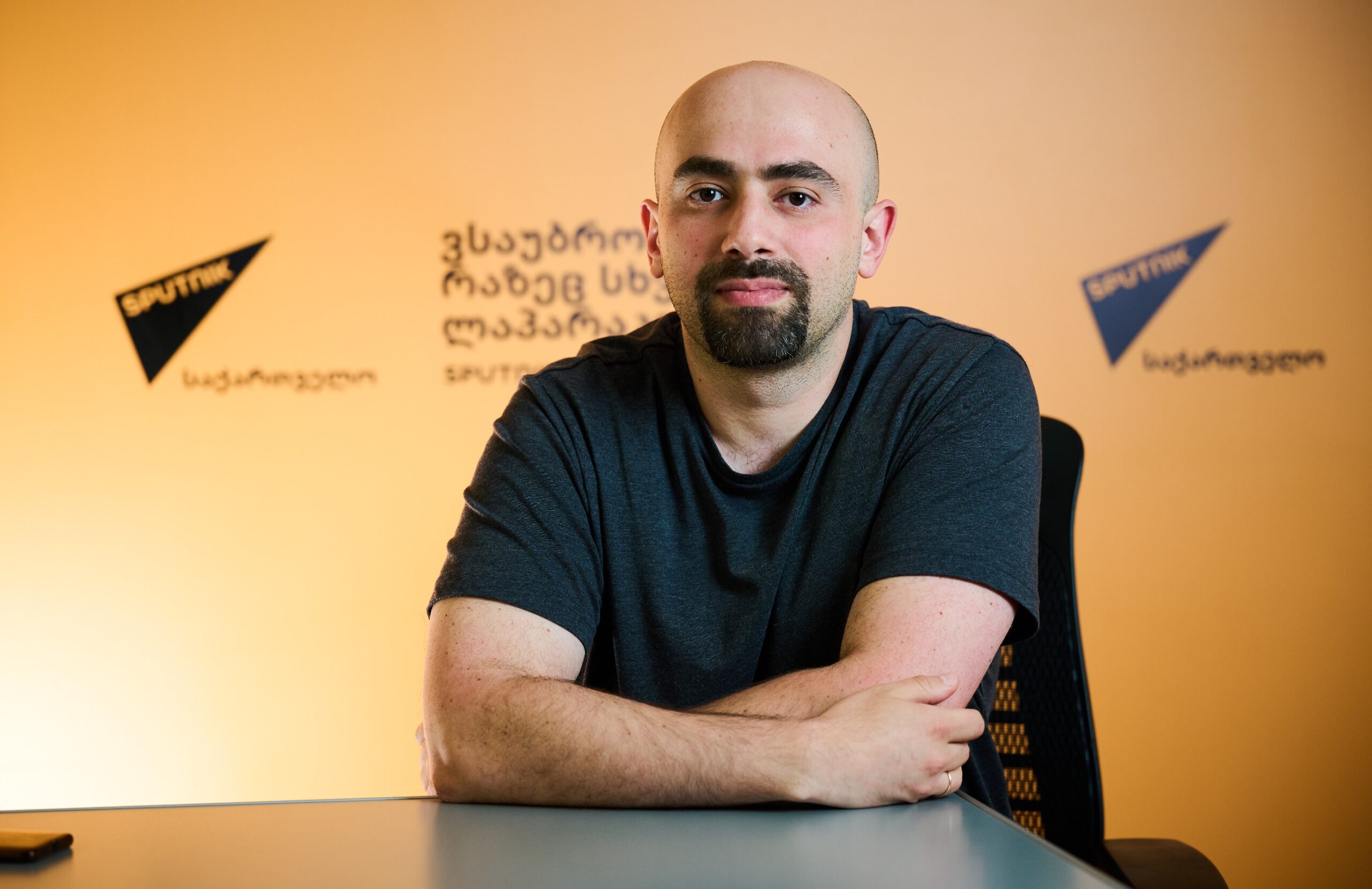 Archil Sikharulidze at the Sputnik Georgia Multimedia Center